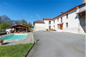 ferme à la vente -   31800  SAINT GAUDENS, surface 350 m2 vente ferme - UBI436366115